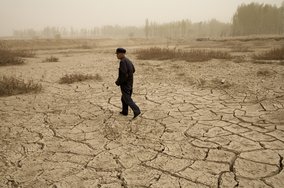 Benoit Aquin, Berger à Wuwei, 2006, aus der Serie: The Chinese Dust Bowl, 2006-2009