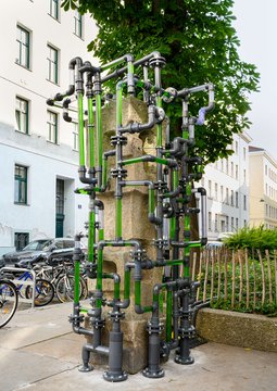 Close/d, Thomas Feuerstein, Epiphyt