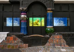 Close/d, Christina Gruber, Suns of the Cloud